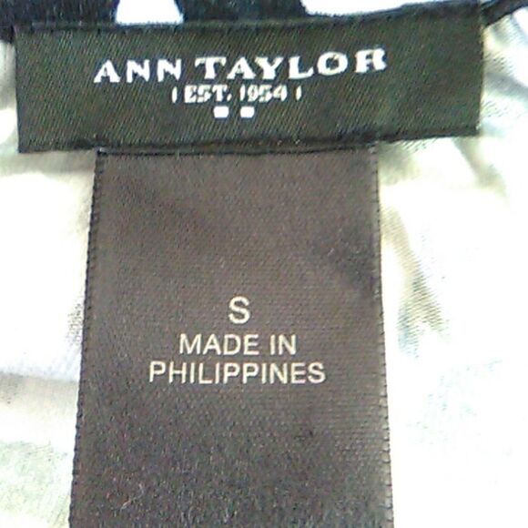 Ann Taylor Maxi Dress - Picture 9 of 11